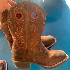 Boys Ariat cowboy boots